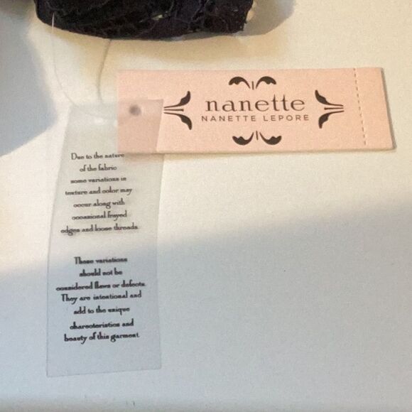 NANETTE LEPORE NWT DARK NAVY SPRING FLING LACE DETAIL TOP BLOUSE MEDIUM - Picture 6 of 7